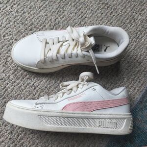 Puma White and Pink Casual Sneakers
